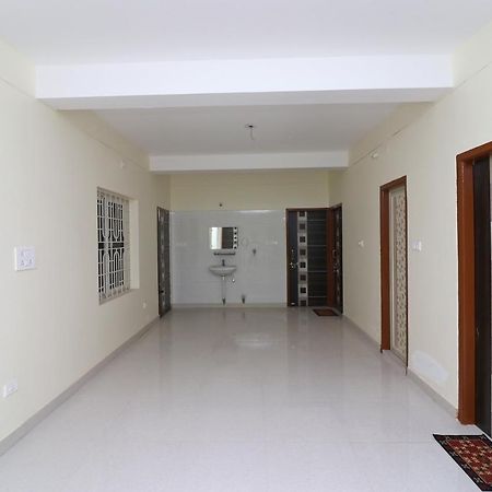 Oyo Hotel Ayush Palace Cuttack Exterior photo