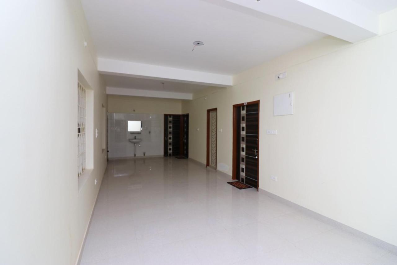 Oyo Hotel Ayush Palace Cuttack Exterior photo
